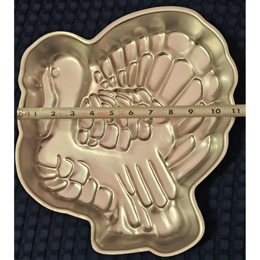 Wilton Turkey Cake Pan 2-Layer Cake Mix Vintage 1979